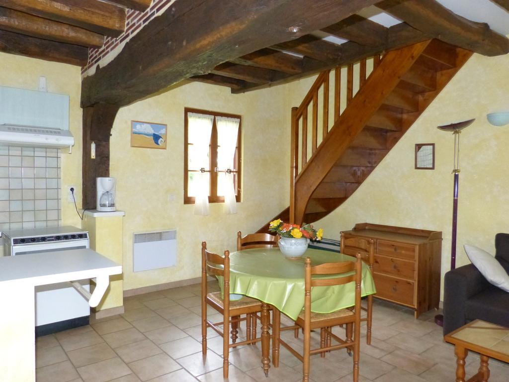 Les Baillis Villa Villegenon Room photo
